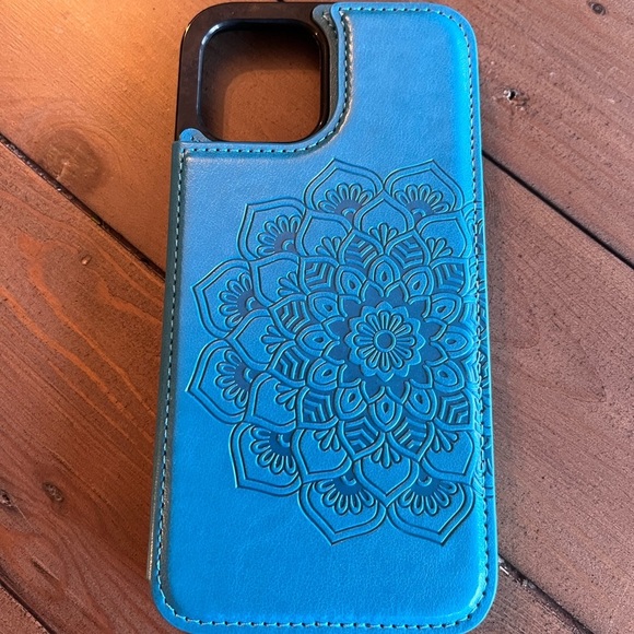 iPhone case, works with 11 and 12 max pro - Picture 1 of 3